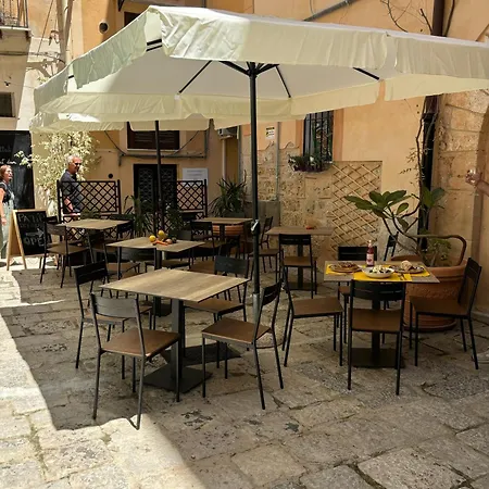בית הארחה Cortile Dei Giusti - Combo *