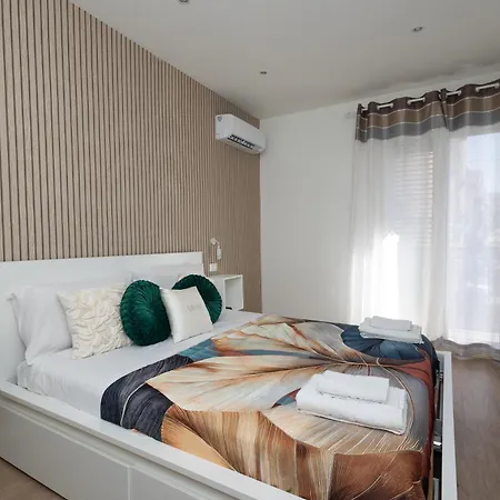 Appartamento Ludo House - Charming Con Patio A Due Passi Dalla Cattedrale