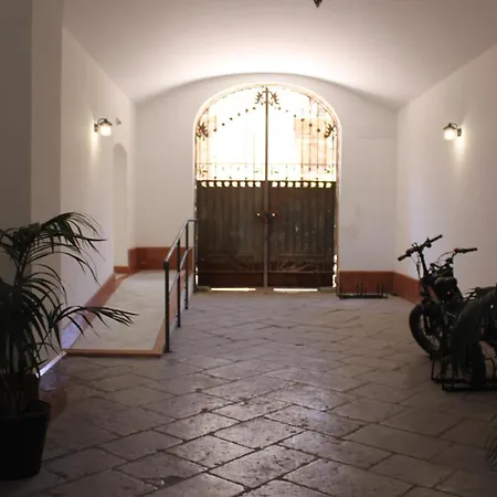 Pensjonat La Terrazza Su Dante *