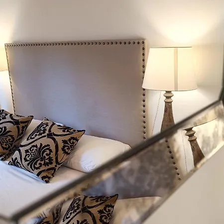Apartment Eleganza In Centro Citta Palermo