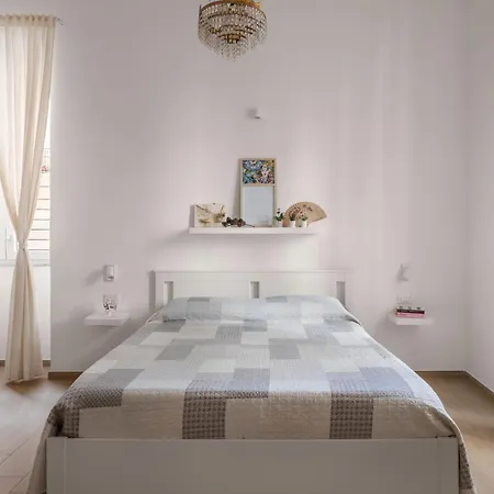Appartamento Giachery House Palermo, Vicino La Metro A Due Passi Dal Centro Palermo