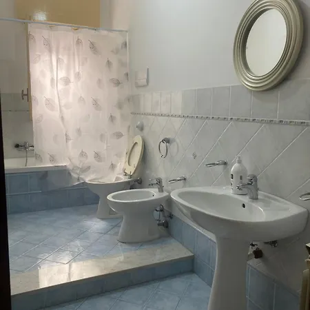 Mermaid Space Capsule Albergue Palermo
