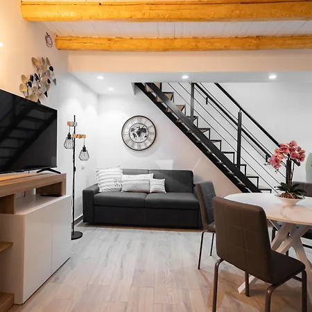 Apartamento Maqueda Luxury &
