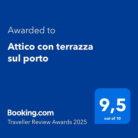 Attico Con Terrazza Sul Porto Appartement *