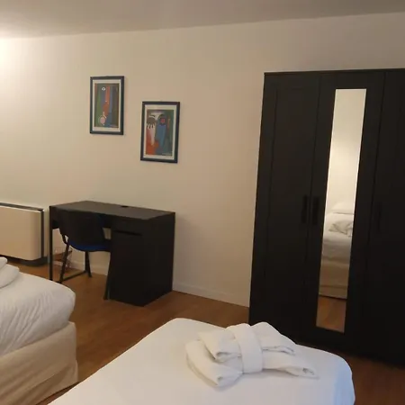 Flat Apartment *
