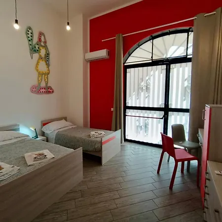 Cortile Dei Giusti - Combo * פלרמו