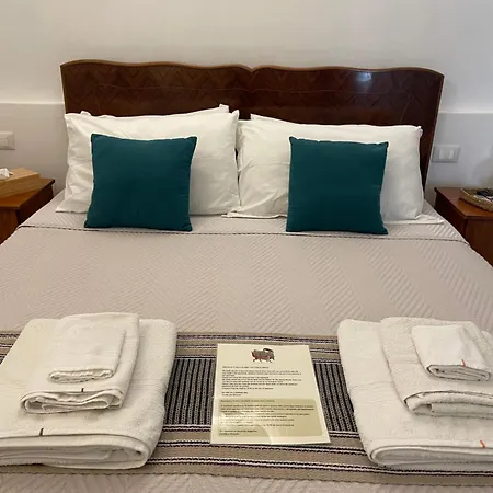 Appartement Il Corvo E La Volpe Palermo