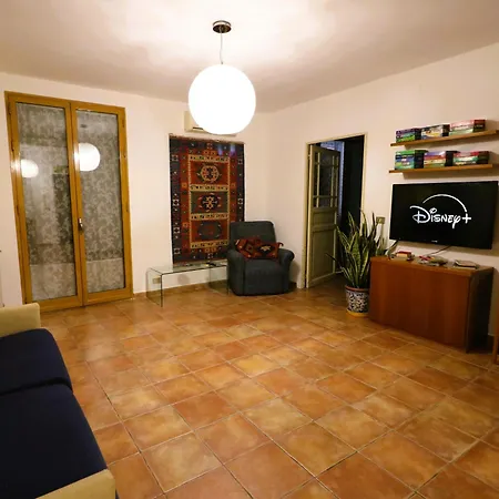 Area 52 Storia Ed Eleganza Vicino Ai Teatri Apartament