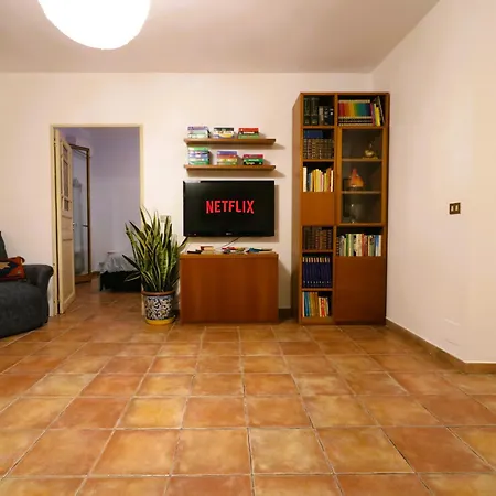 Area 52 Storia Ed Eleganza Vicino Ai Teatri Apartament *