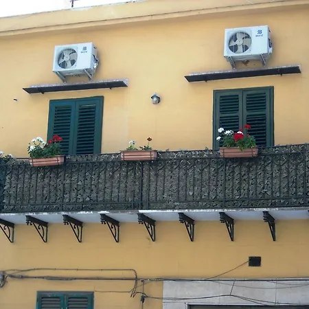 Ai Bastioni Reali Palermo