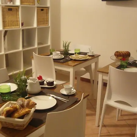 Bed & Breakfast La Piazzetta