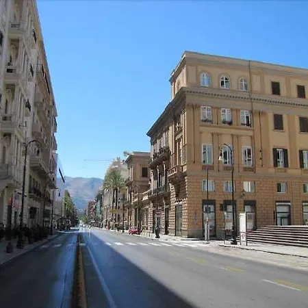 Apartment Casa Laure *