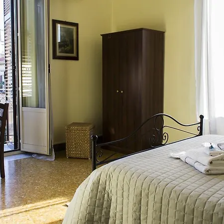Politeama Square Bed & Breakfast Palermo