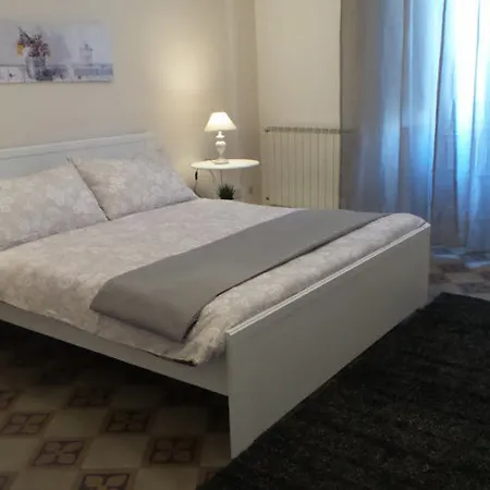 Bb Essenze Bed & Breakfast 3*