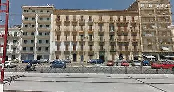 Hollywood Pensionat 3*