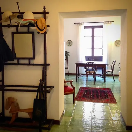 Bed & Breakfast Casa Orioles 3*
