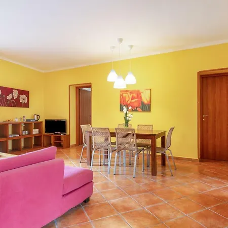 Maqueda Balcony Appartement
