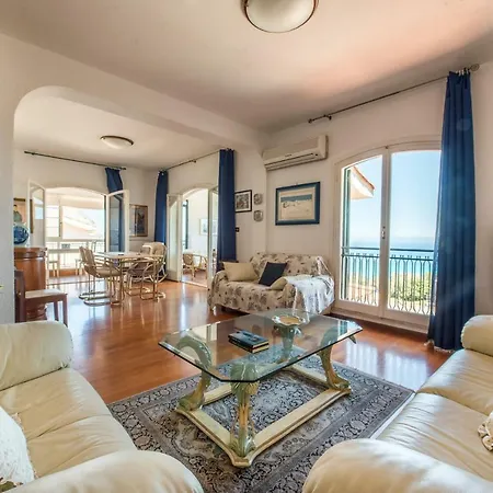Casa Con Terrazza Sul Mare All'addaura Lägenhet *