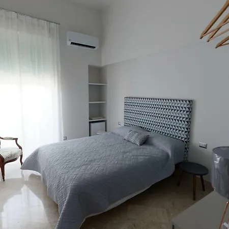 Questa Casa Non E'un 팔레르모