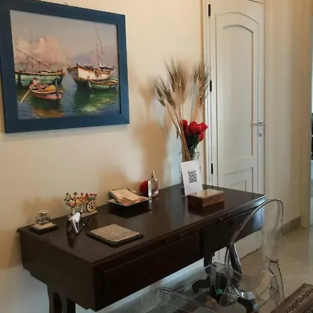 B&B Questa Casa Non E'un 팔레르모