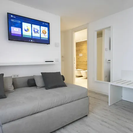 Quaroni Pensionat 2*