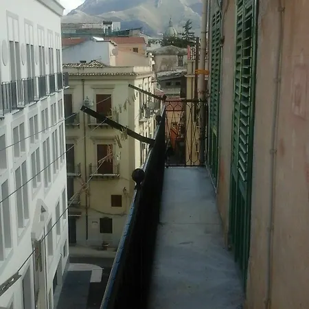 Da Martino House Apartment *