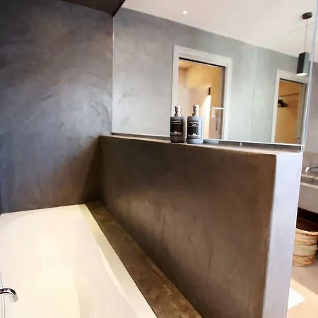 מלון Casa Nostra Luxury & 3*