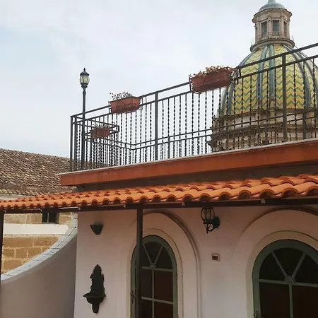 Palazzo Viola Panoramica Apartment *