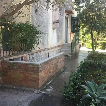 Serrano Villa