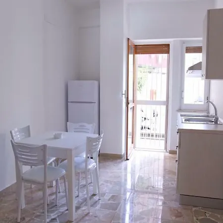 Clambe Apartament *