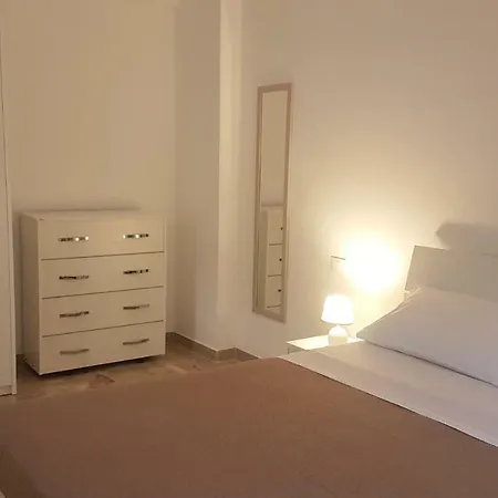 Clambe Apartament