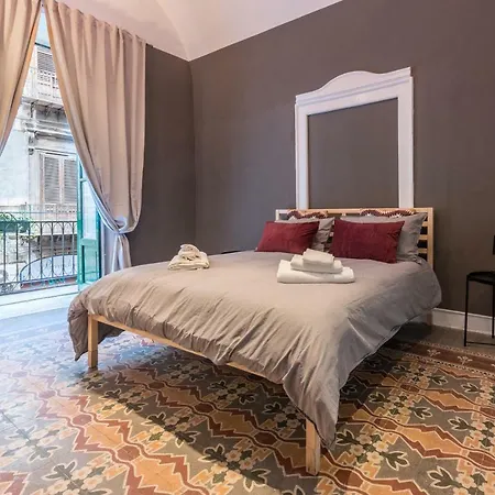Qasr Beautiful In Apartament Palermo