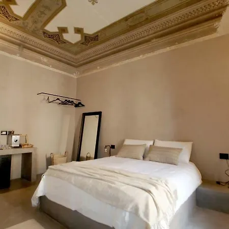 Casa Nostra Luxury & מלון