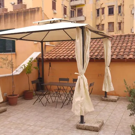 アパート Porta Sant'agata パレルモ
